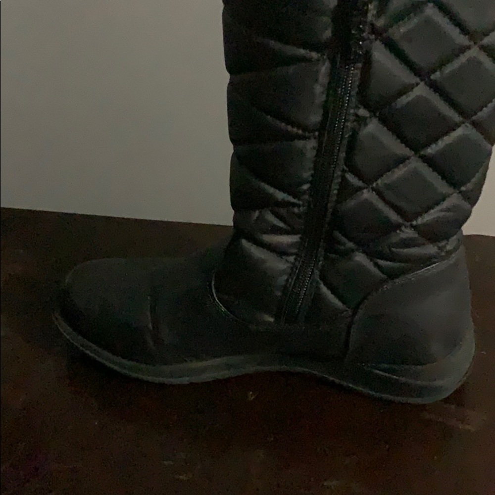 Totes snow boots